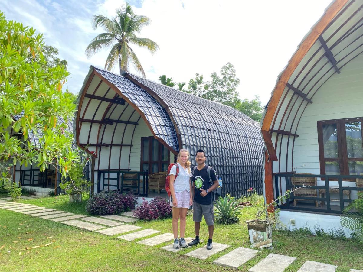 Gino'S Place - Guest House & Jungle Trekking Bukit Lawang Esterno foto