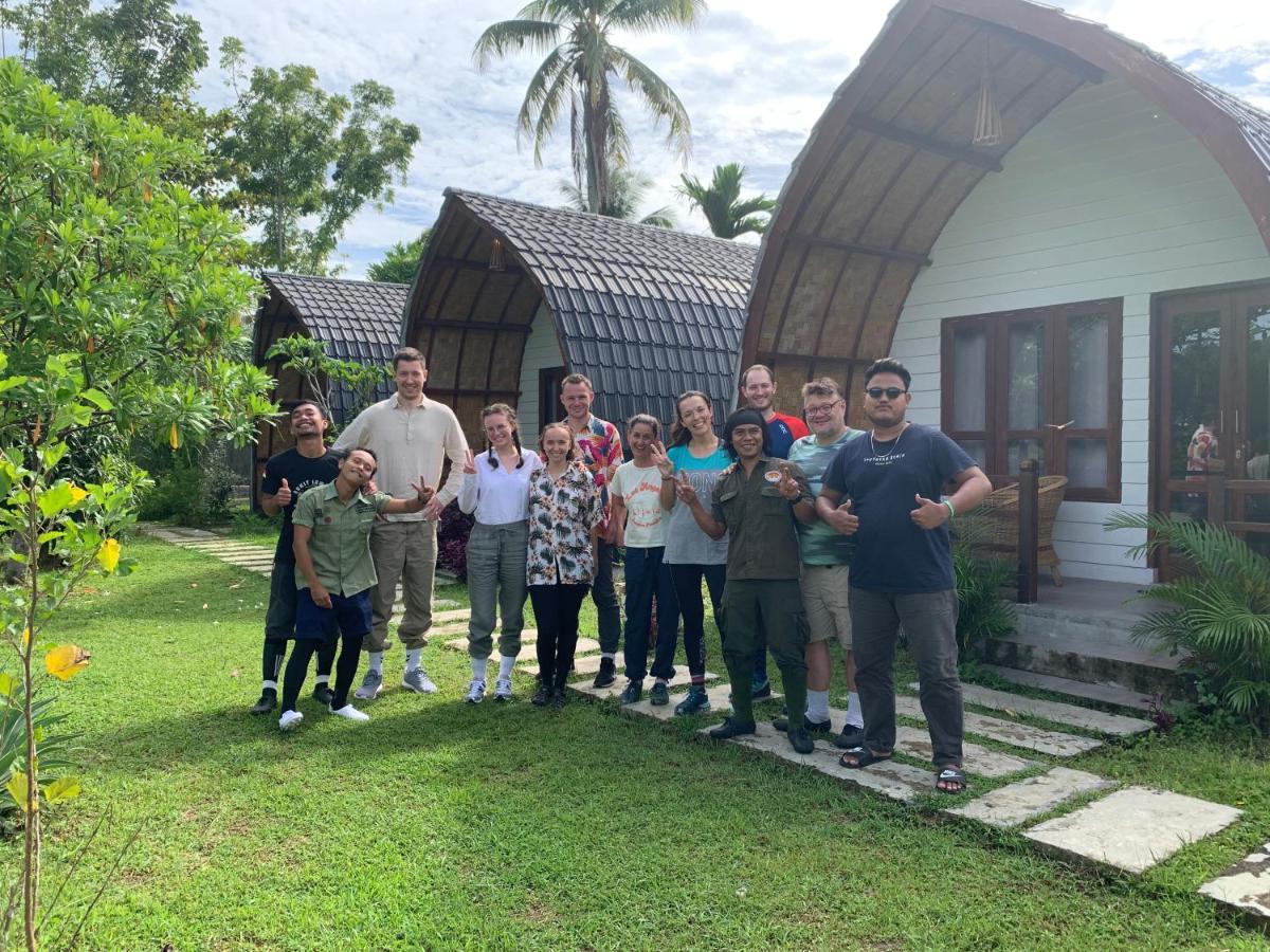 Gino'S Place - Guest House & Jungle Trekking Bukit Lawang Esterno foto