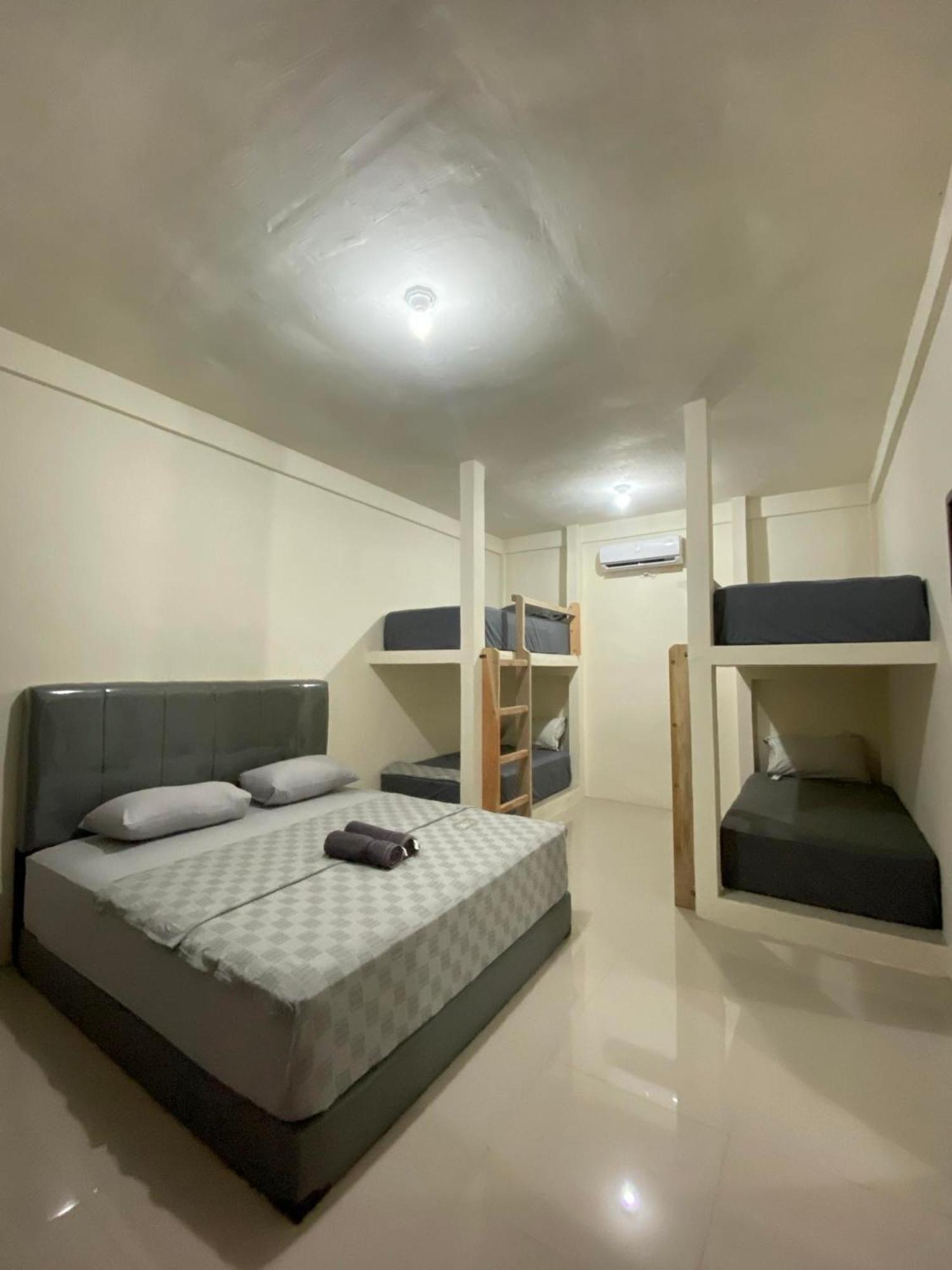 Gino'S Place - Guest House & Jungle Trekking Bukit Lawang Esterno foto
