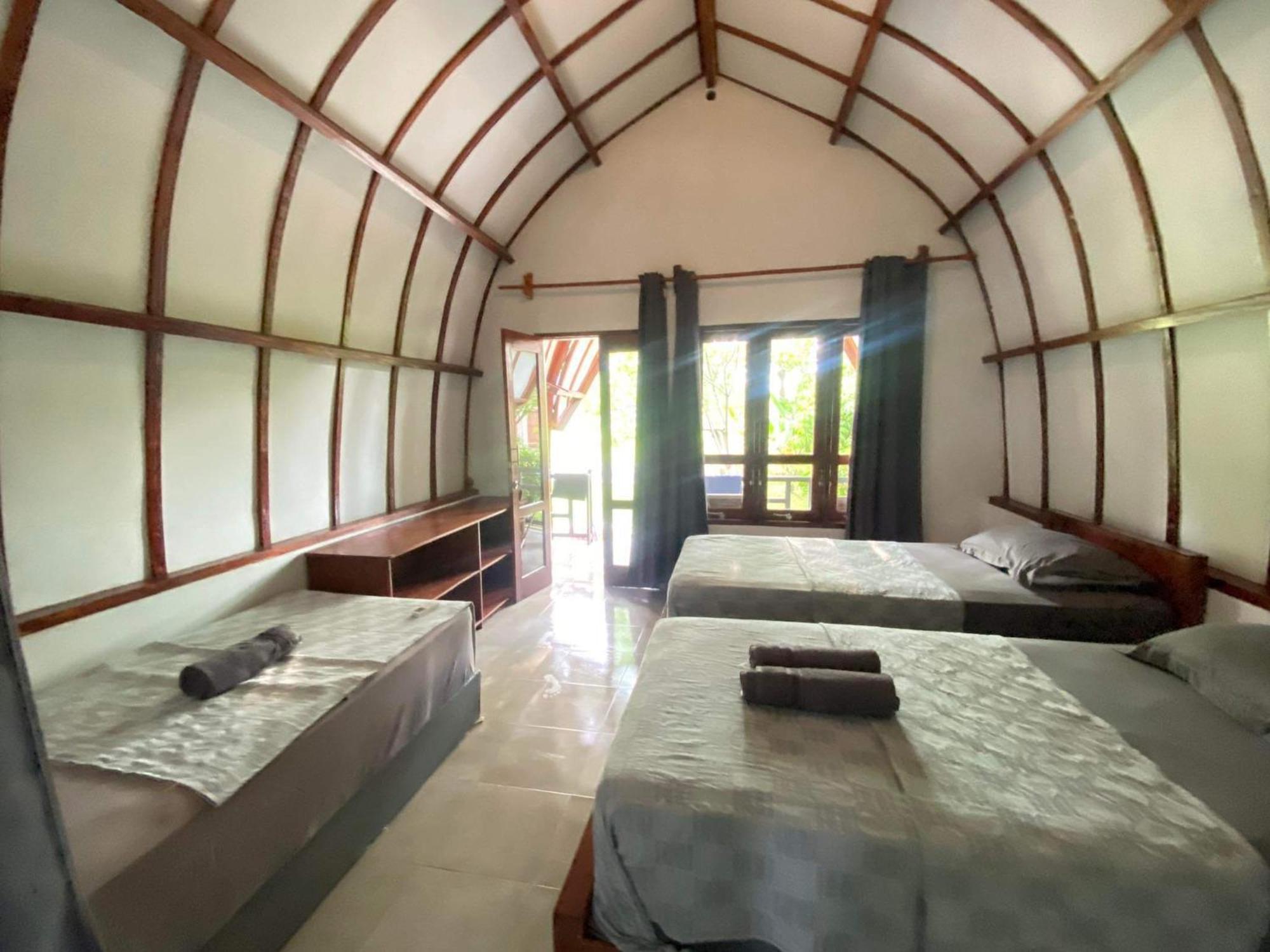 Gino'S Place - Guest House & Jungle Trekking Bukit Lawang Esterno foto